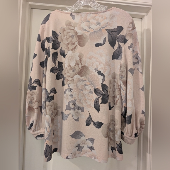 Calvin Klein 3/4 Bubble Sleeve Blouse - Picture 4 of 4